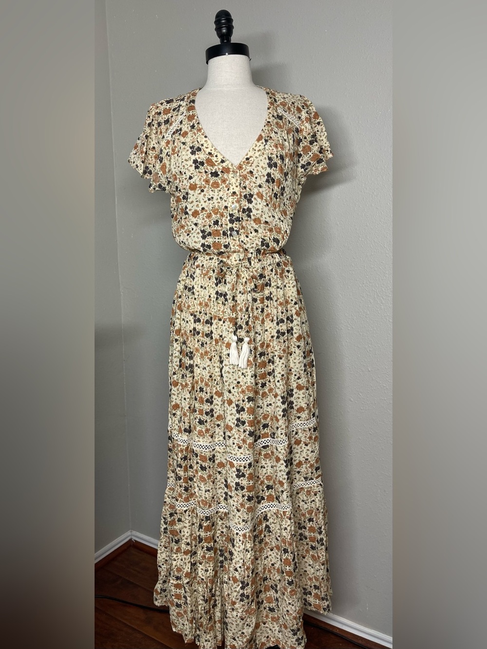 Black Tape Boho Floral Tiered Maxi Dress Lace Insets Cream Brown Size M